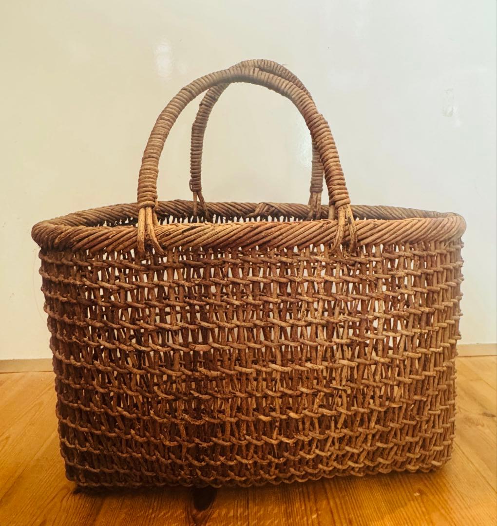 あけび籠　天然素材　国産あけび蔓　丸みのあるナチュラルバッグ　バッグ