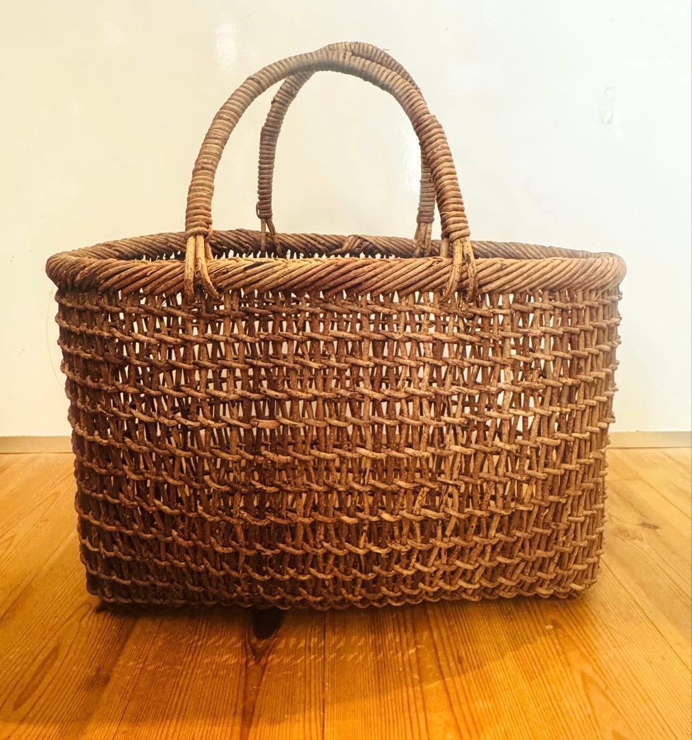あけび籠　天然素材　国産あけび蔓　丸みのあるナチュラルバッグ　バッグ