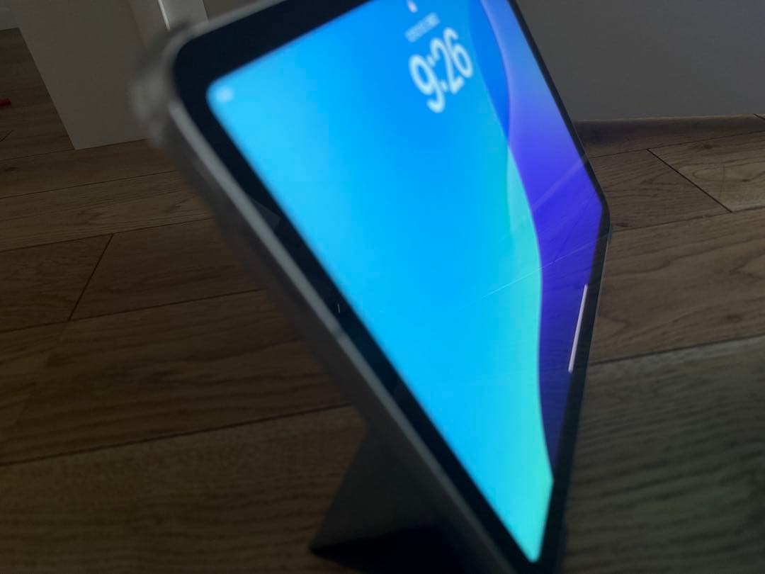 iPad 第１０世代　シルバー　６４GB 目立った傷汚れなし