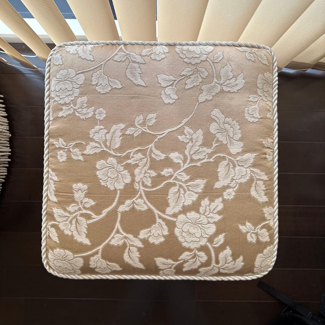 【出品8/20迄！】　ジェニファーテイラー　姫系　スツール