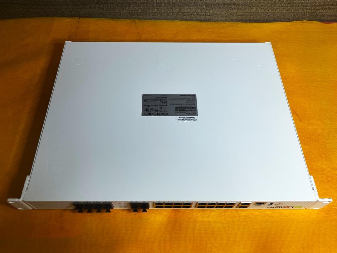 ■ ファイアウォール Fortinet Fortigate 200F ① 動作品