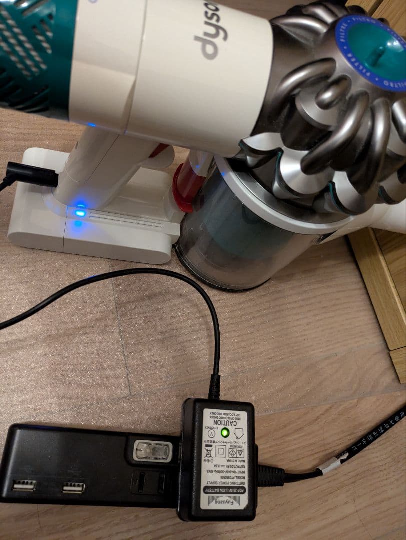 【動作確認済】ダイソン 布団クリーナー V6 mattress ふとん掃除機