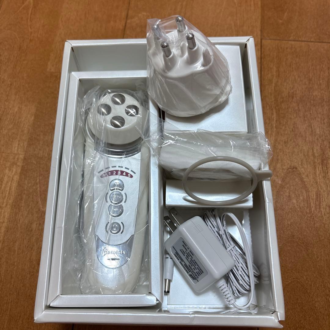 美顔器 IW波 スキンケア ホワイト