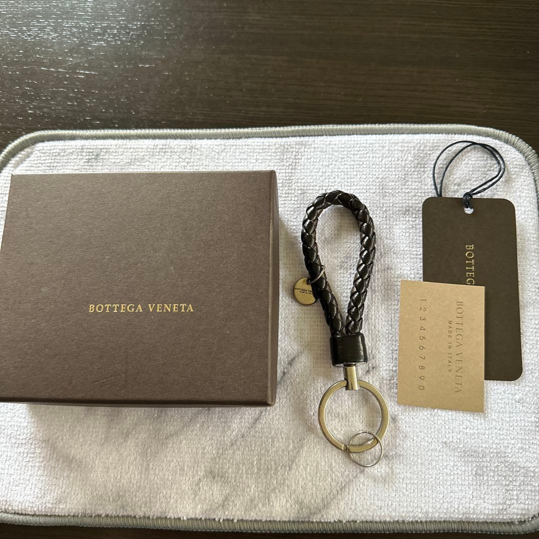 Bottega Veneta ブラックレザー キーホルダー