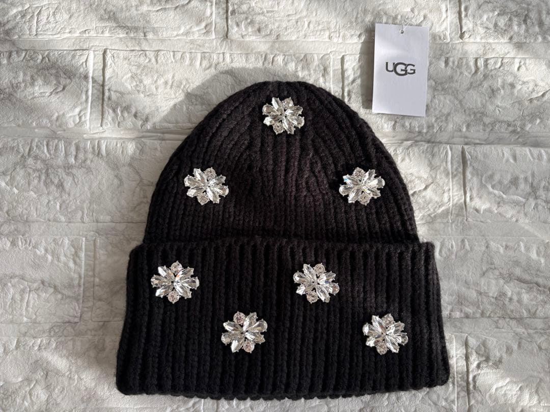 UGG ／エンベリッシュド ニット カフ ビーニー ニット帽 ブラック