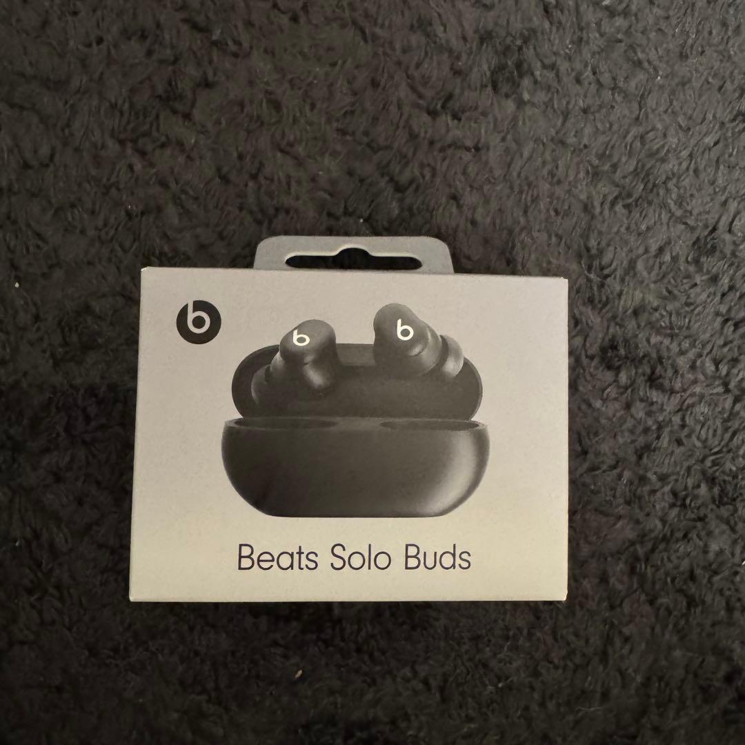 ヘッドホン Beats Solo Buds