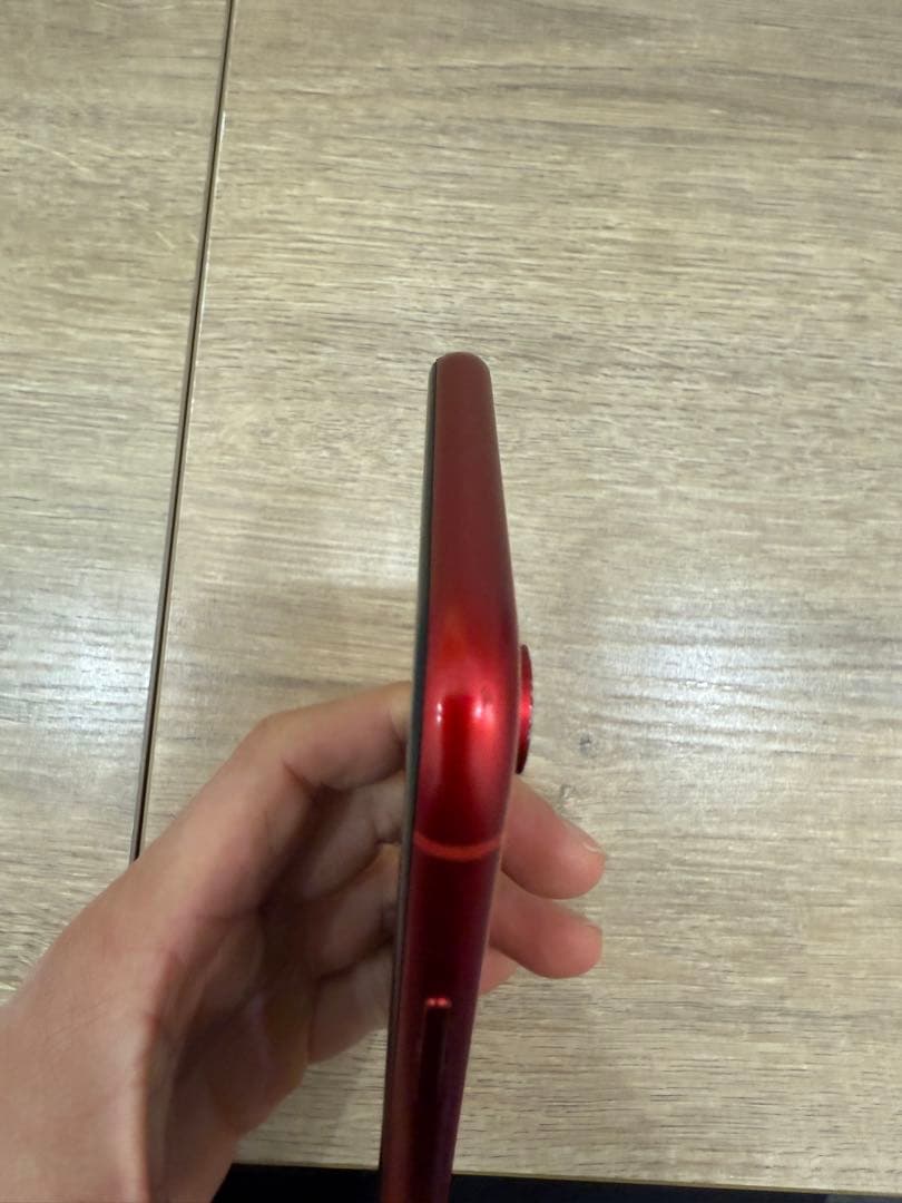 Apple iPhone XR レッド　RED スマホ　本体