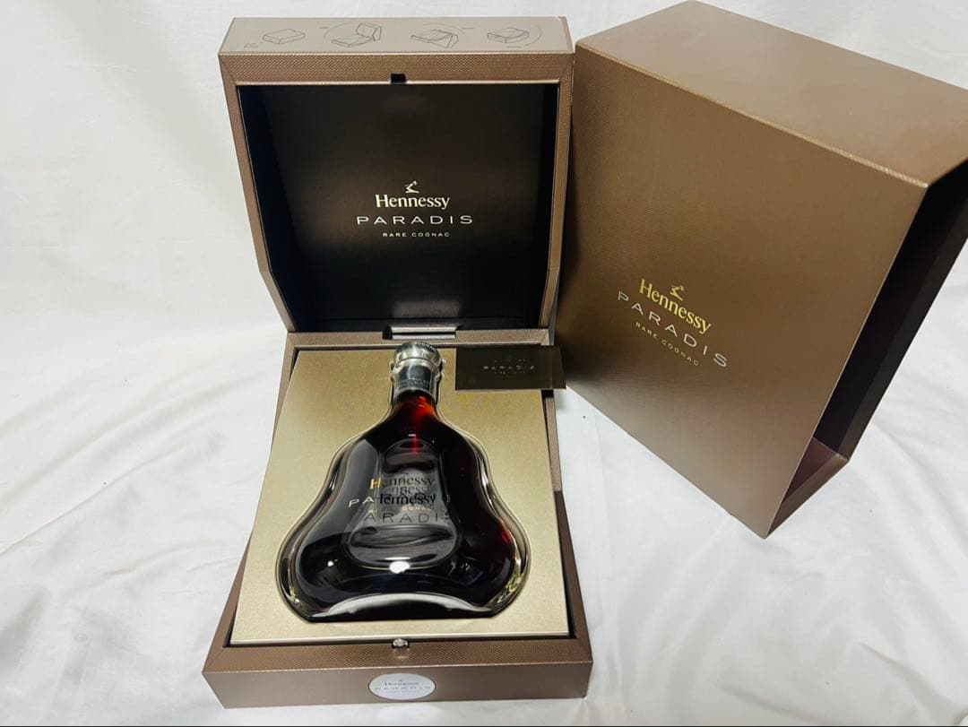 ヘネシー パラディ　コニャック　カード　化粧箱　外カバー付　未開封　正規輸入品