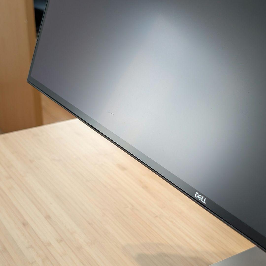 DELL モニター 4K 31.5インチ U3219Q