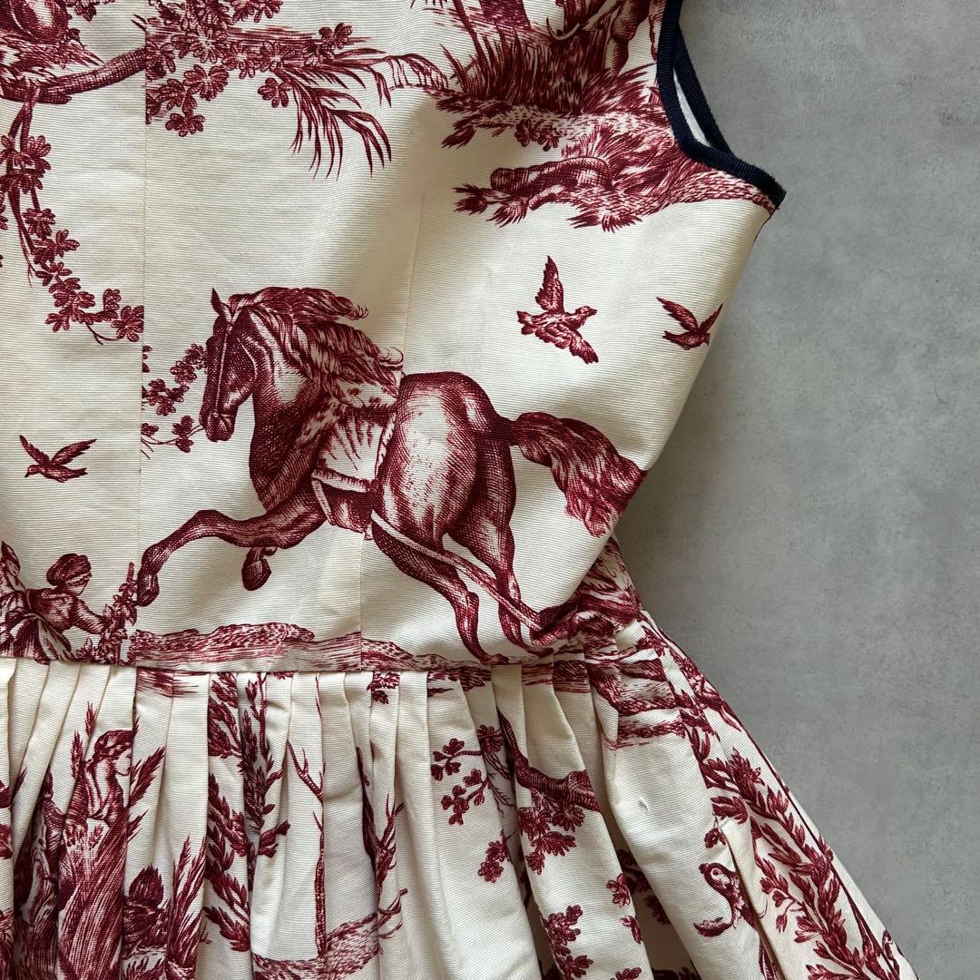 美品ウィークエンドマックスマーラ ノースリーブワンピース 刺繍絵画柄乗馬