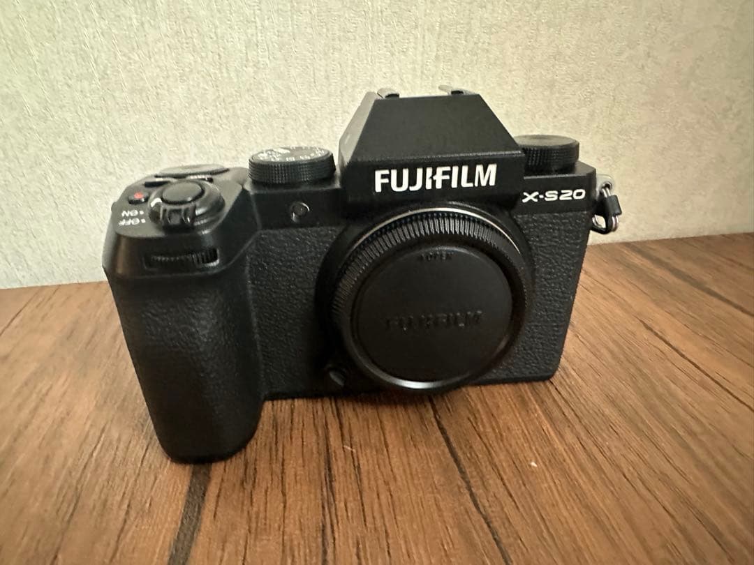FUJIFILM X-S20 ミラーレス一眼