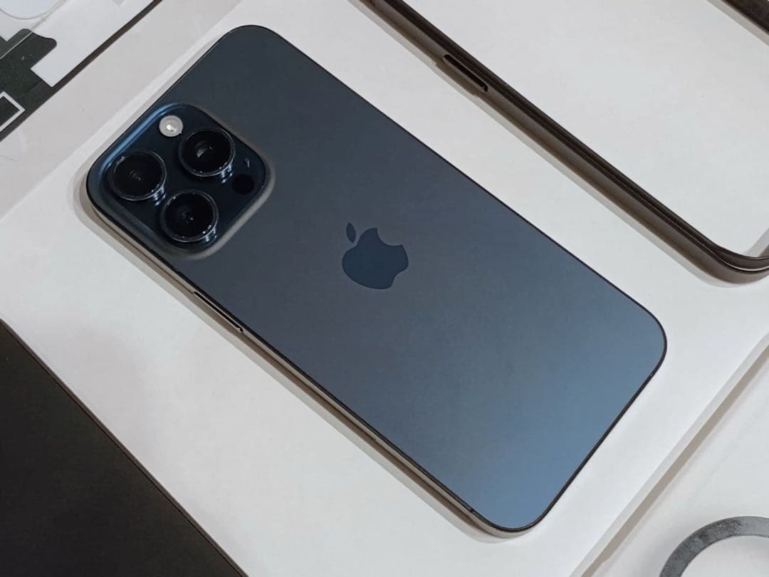 Apple iPhone 15 Pro Max 512GB A2849 ジャンク