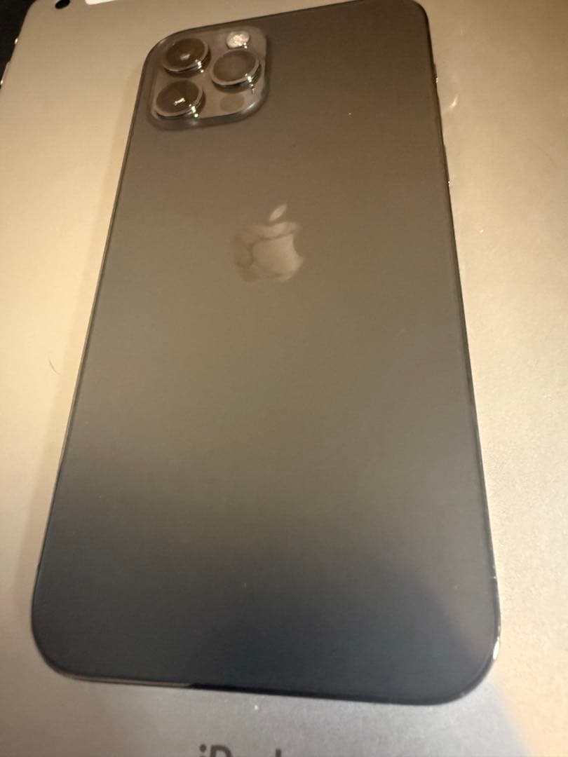 iPhone 12 Pro 本体