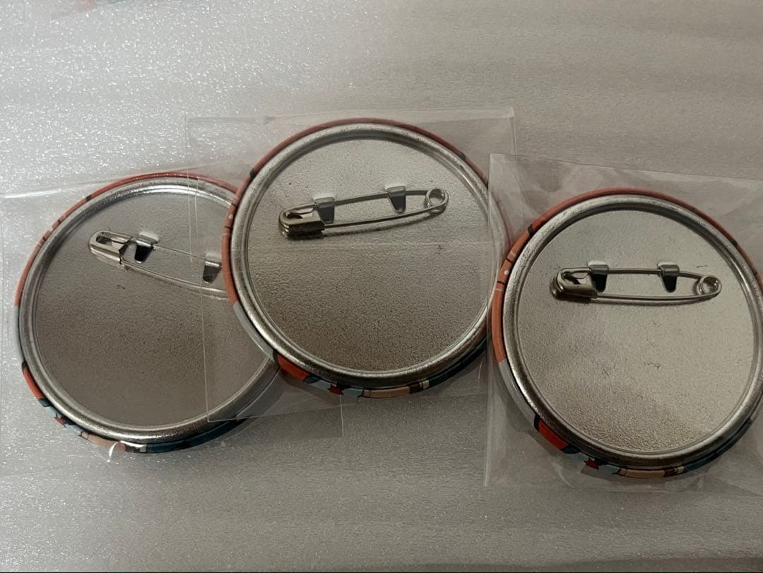 ヒロアカ　爆豪　缶バッジ