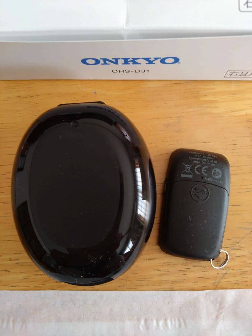 ONKYO　オンキヨー集音器　補聴器　右耳用　電池付き