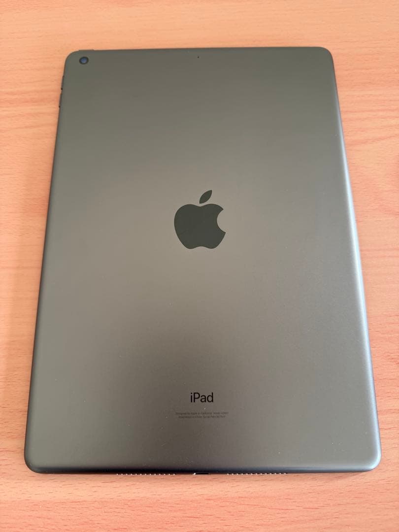 iPad 第9世代 本体 箱 充電器付