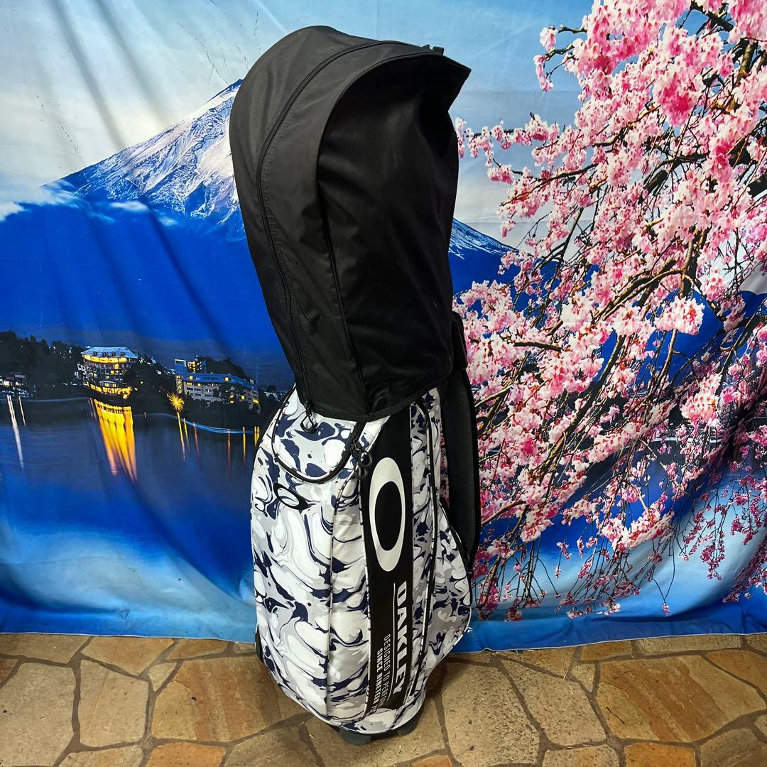 寶BT-1052 OAKLEY オークリー 白黒 キャディバッグ