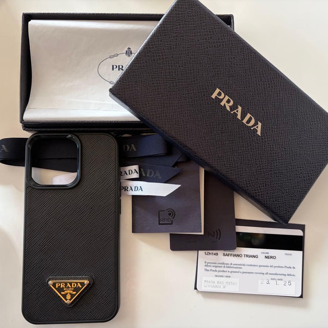 【AYA】PRADA サフィアーノトライアングル iPhone13pro
