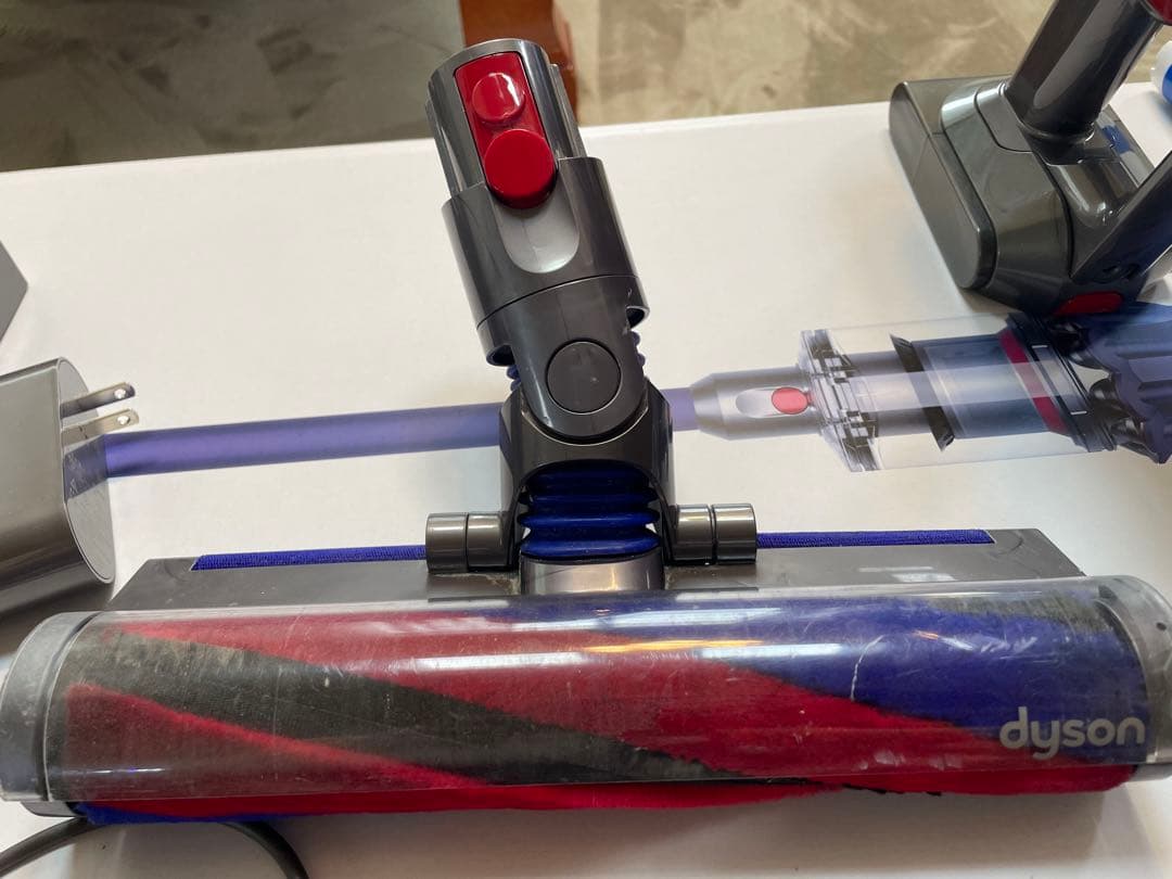 掃除機・クリーナー dyson digital slim fluffy sv18