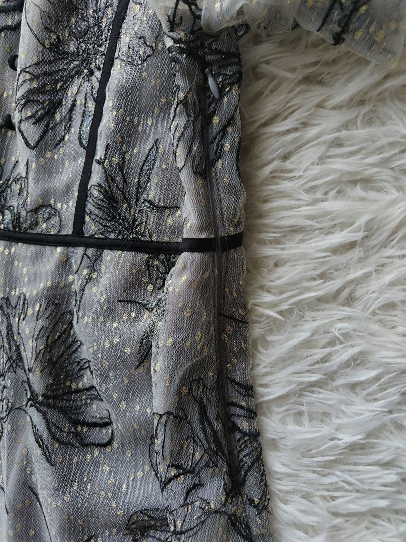 美品✨️lejaパイピングプチハイネック花柄刺繍ラメレースロングドレスワンピース