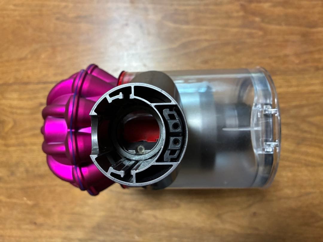 【中古 分解清掃済】Dyson V7 Slim コードレス 掃除機 すぐ使えます