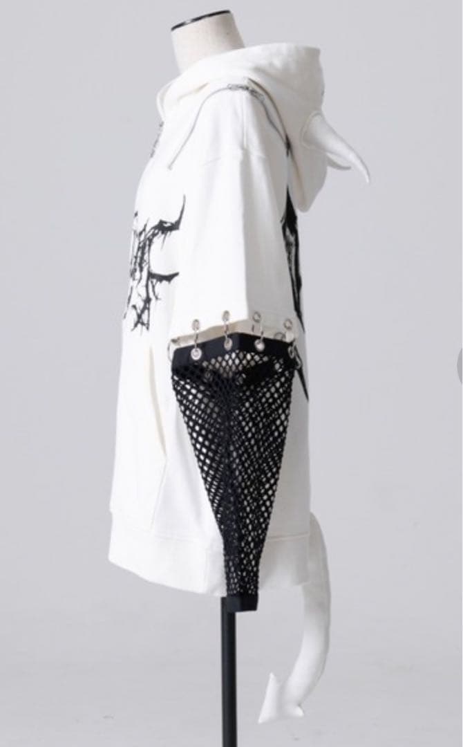 『REFLEM』DEVILデザインセパレートスリーブZIPパーカー⭐︎