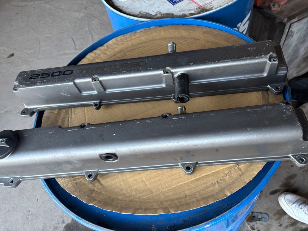 1jz JZX90エンジン　タペットカバー　カムカバー