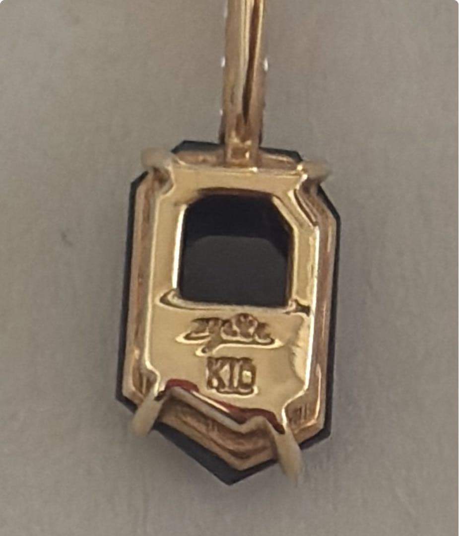 アガット agete チャーム ブラックスピネル