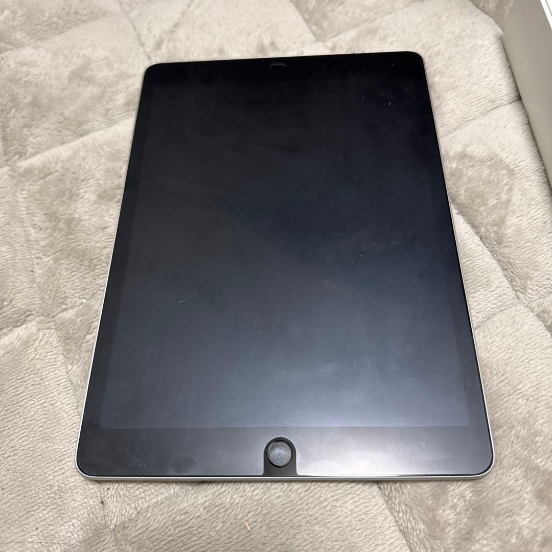 Apple iPad 代9世代　64GB Wi-Fi シルバー