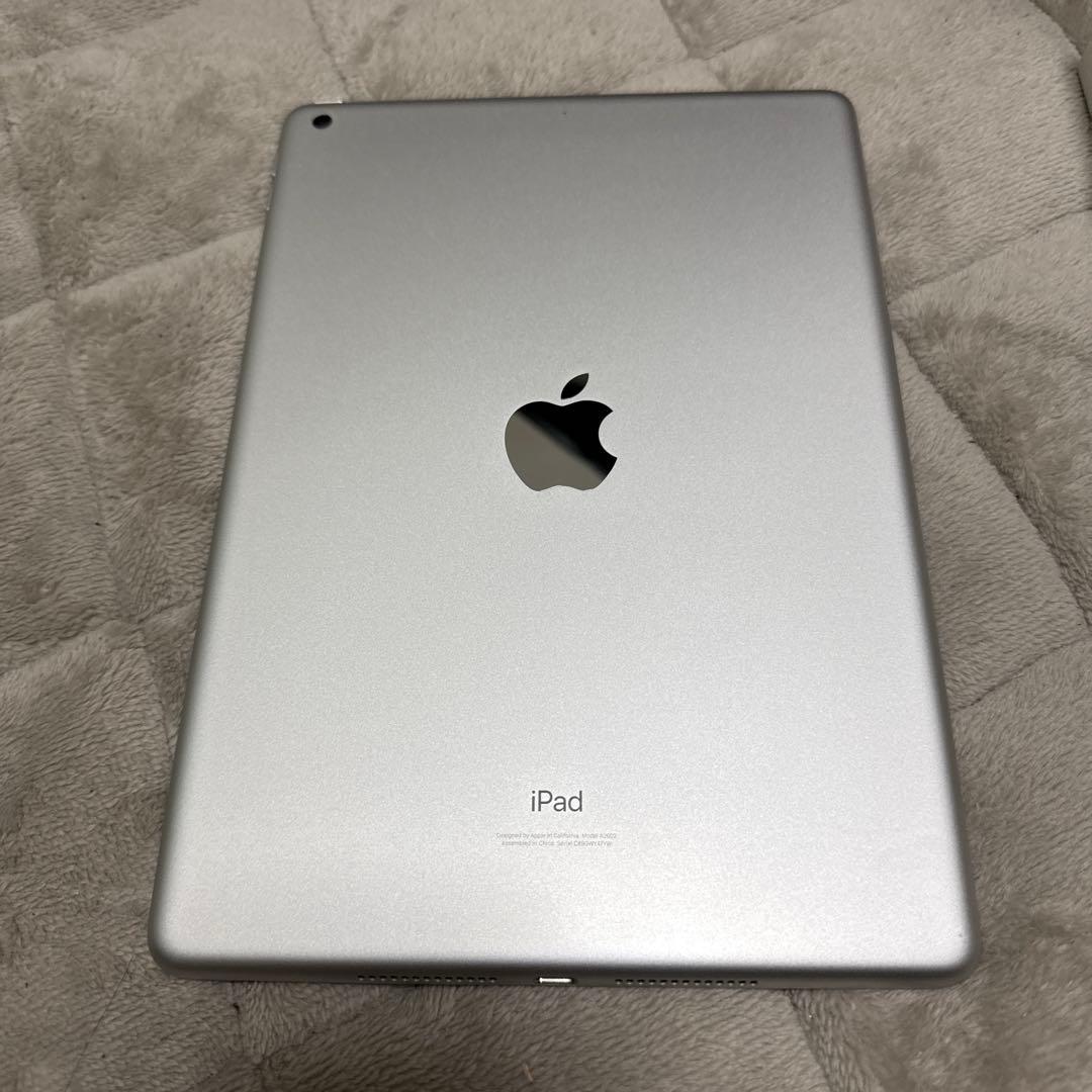 Apple iPad 代9世代　64GB Wi-Fi シルバー