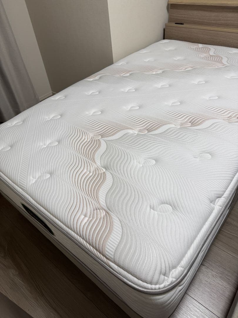 シモンズ　エグゼクティブ　ニューフィット　セミダブル(マットレスのみ)