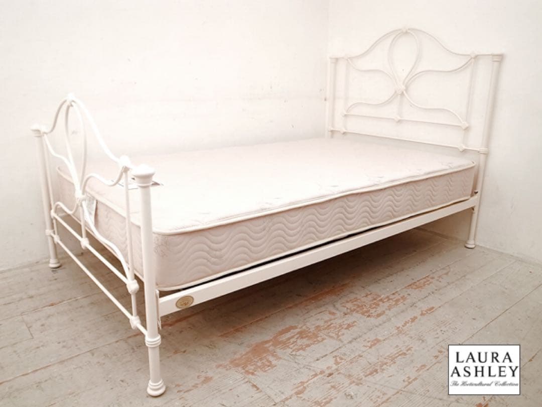 希少 ローラアシュレイ ベッドフレーム Petula シングル