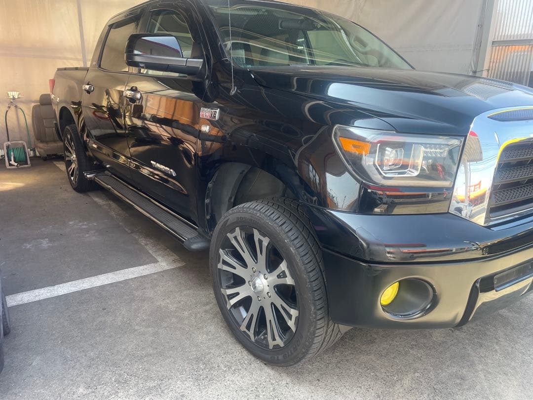 タンドラ用　22インチ タイヤ・ホイールセット