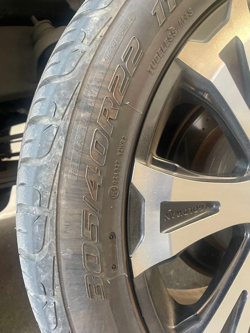 タンドラ用　22インチ タイヤ・ホイールセット