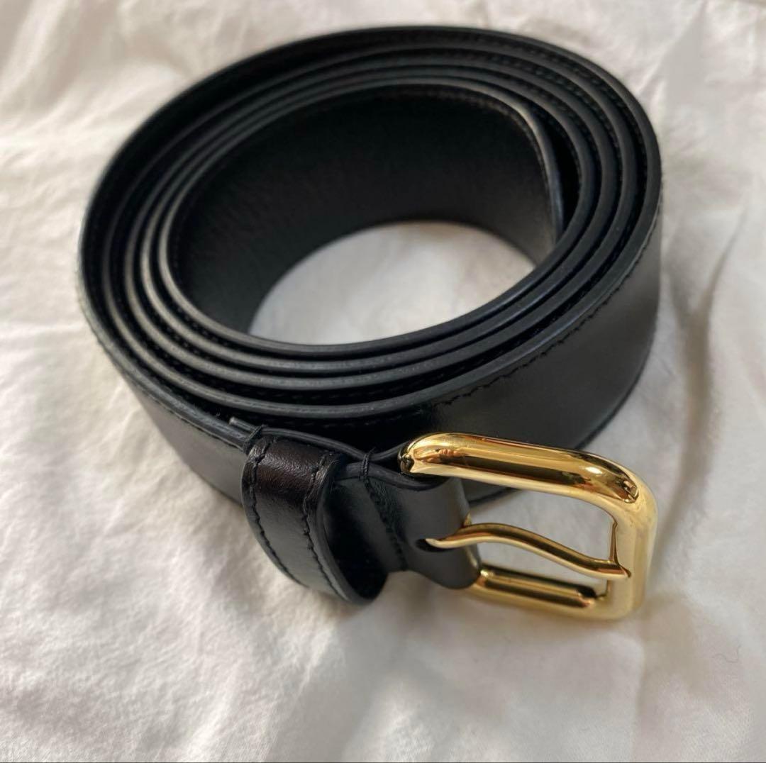 miumiu 黒レザーベルト 金色バックル