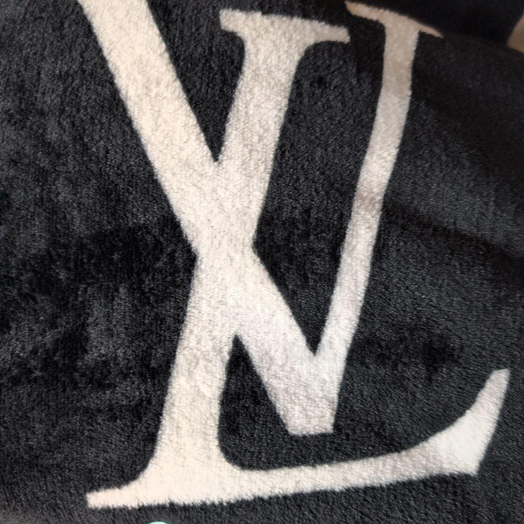 モノグラムブランケット約125センチ✖︎約210センチ