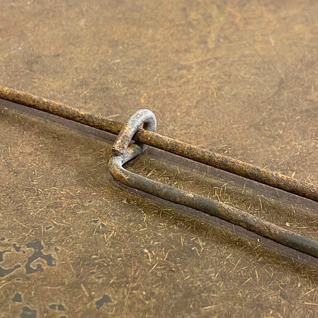 錆鉄自在鉤と古い鉄製の物掛け 二点セット