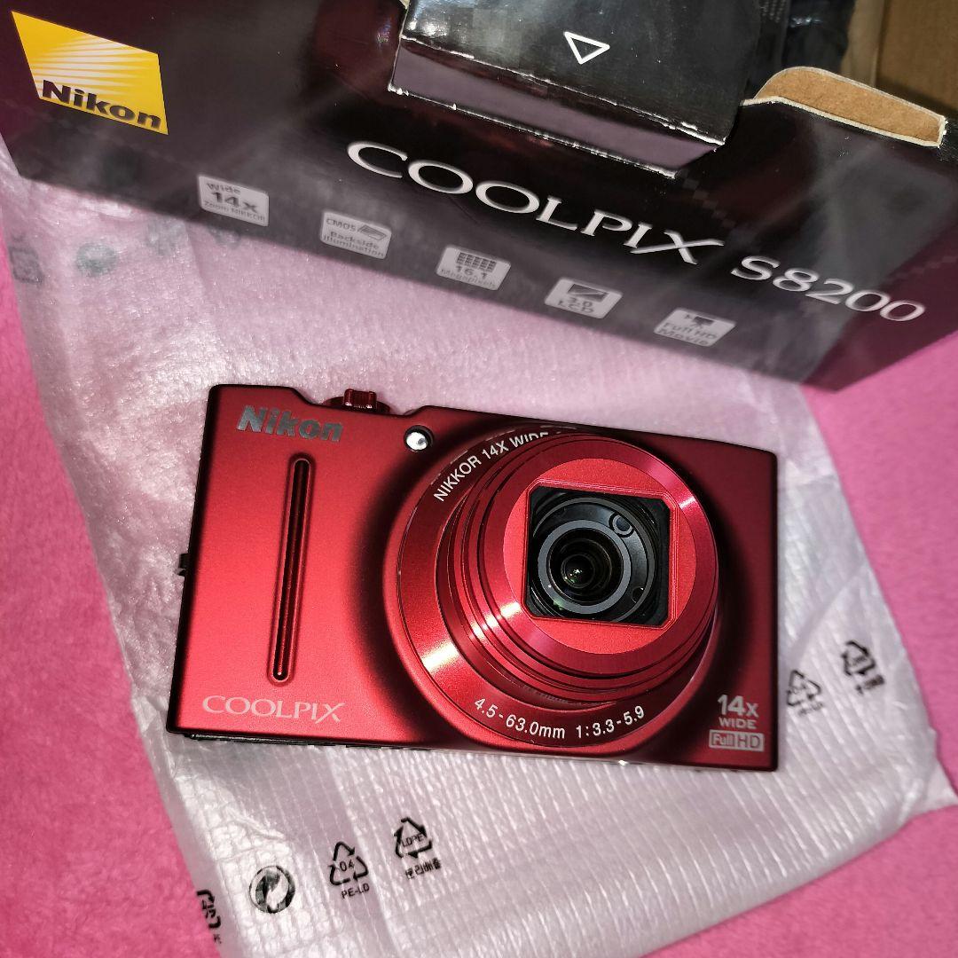 Nikon COOLPIX S8200 ブリリアンレッド　赤　デジタルカメラ