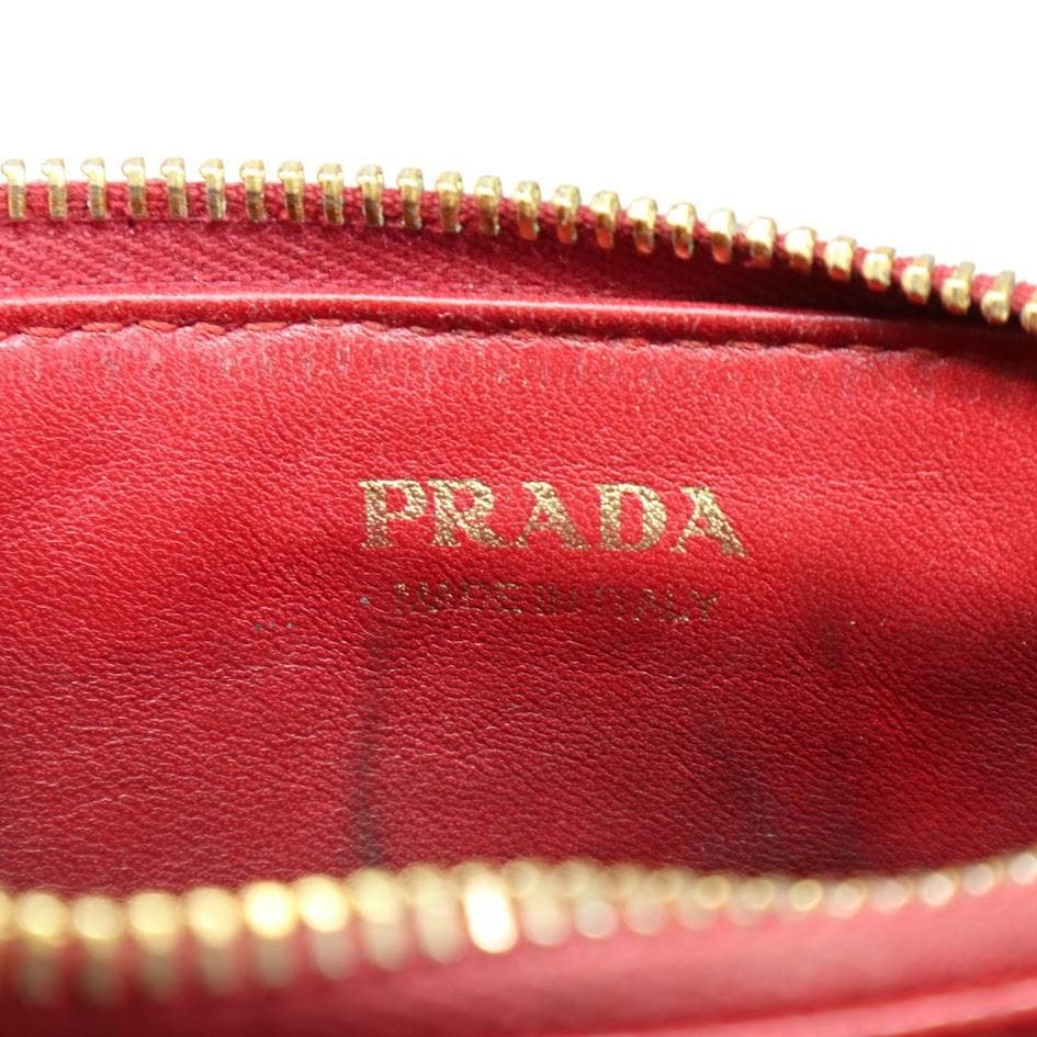 【近年モデル】PRADA プラダ フラグメントケース　カードケース レザー　赤系
