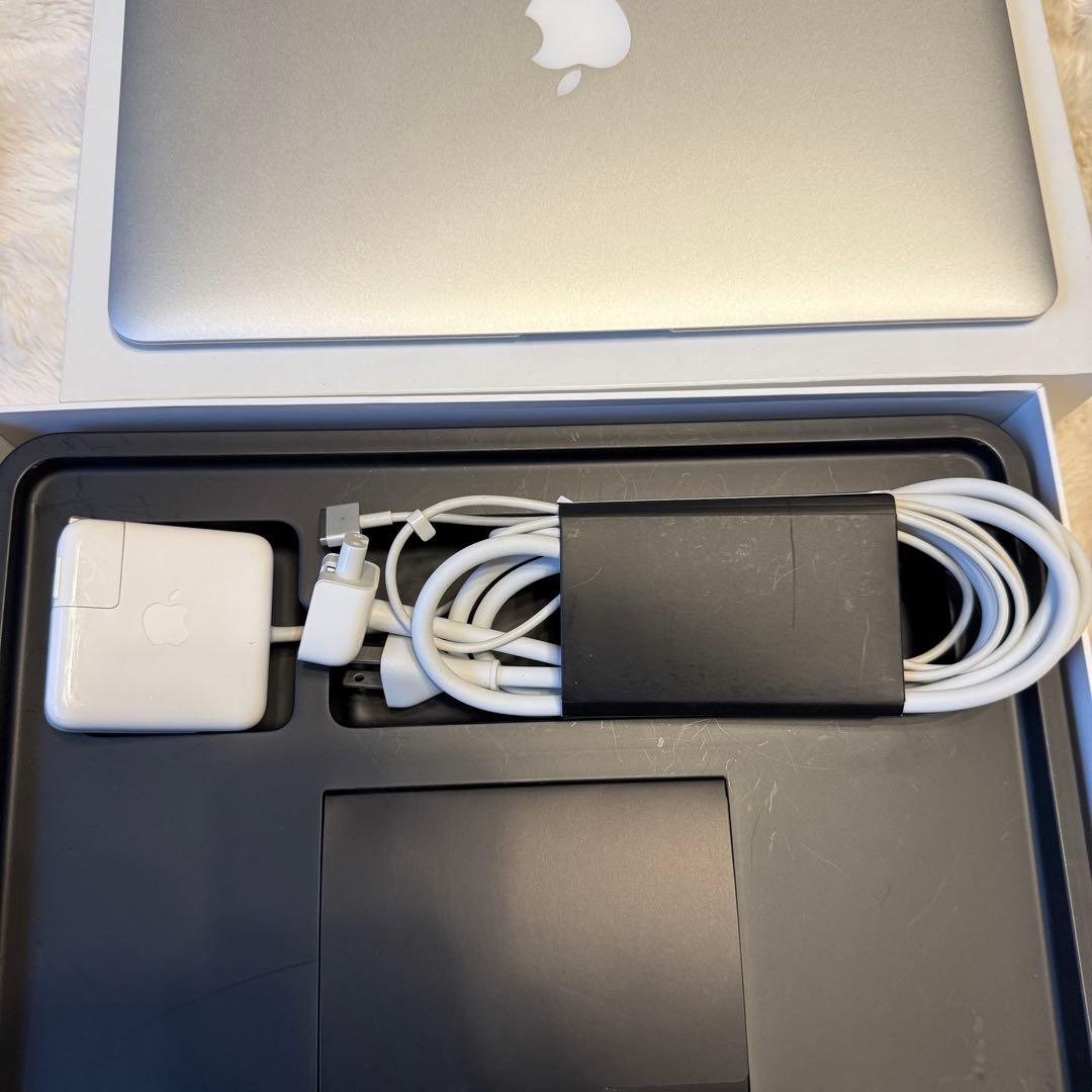 美品　MacBook Air 13inch Early2015 256GB