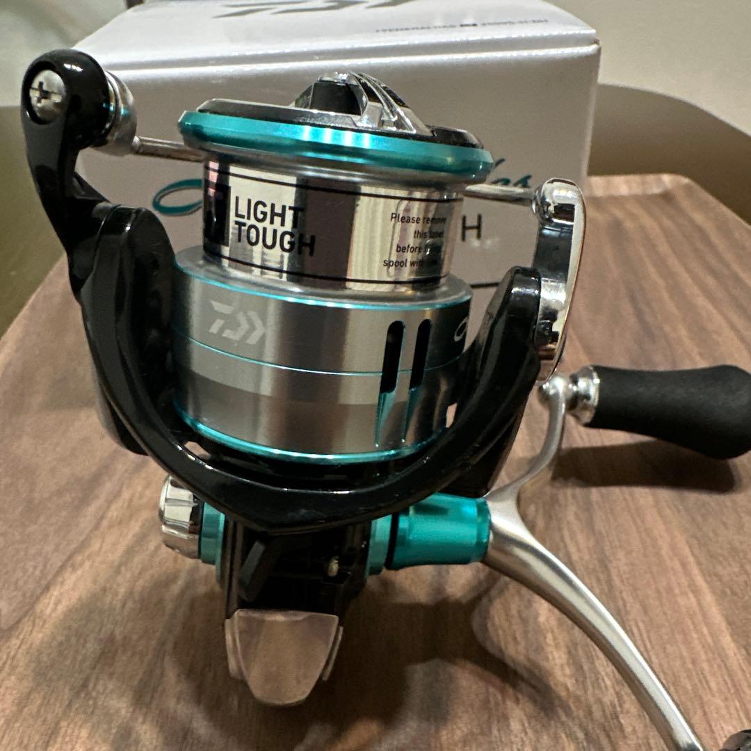 ダイワ　19エメラルダスLT2500S-H-DH 付属品完備