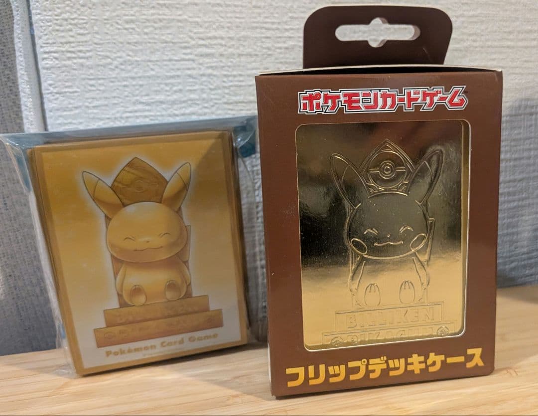 ポケモンセンター オーサカDX ビリケンさんピカチュウ デッキケース シールド
