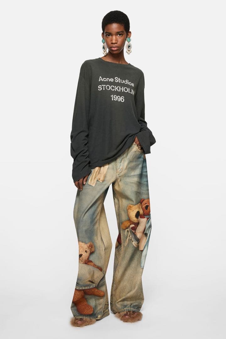 Acne Studios ロゴTシャツ/ロングスリーブTシャツ