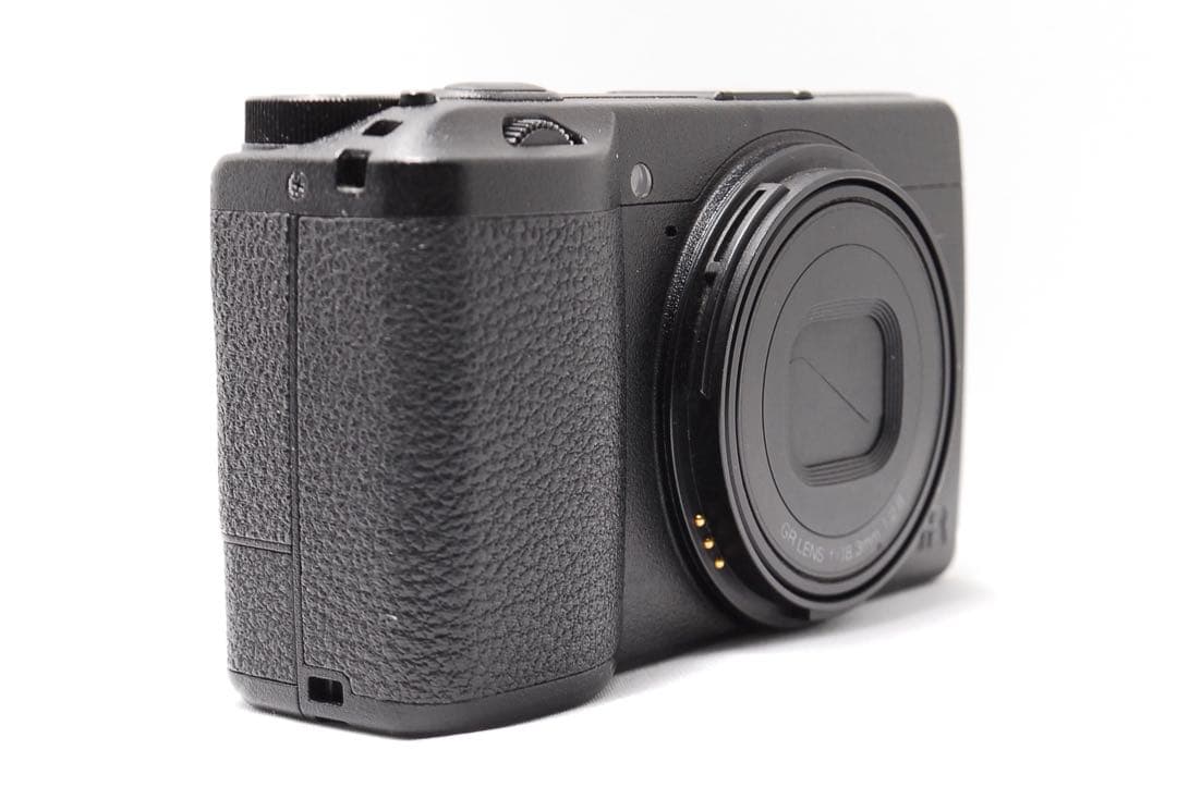 【人気コンデジ】RICOH GR Ⅲ 使用少 付属品多数 高性能 おしゃれ