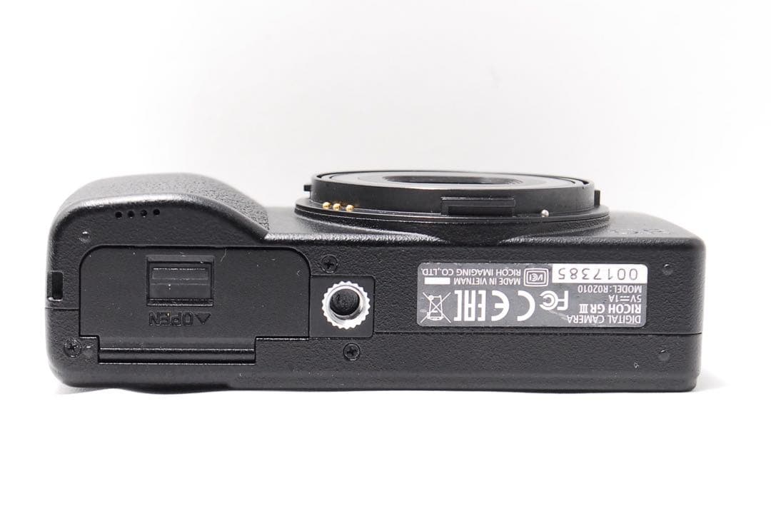 【人気コンデジ】RICOH GR Ⅲ 使用少 付属品多数 高性能 おしゃれ