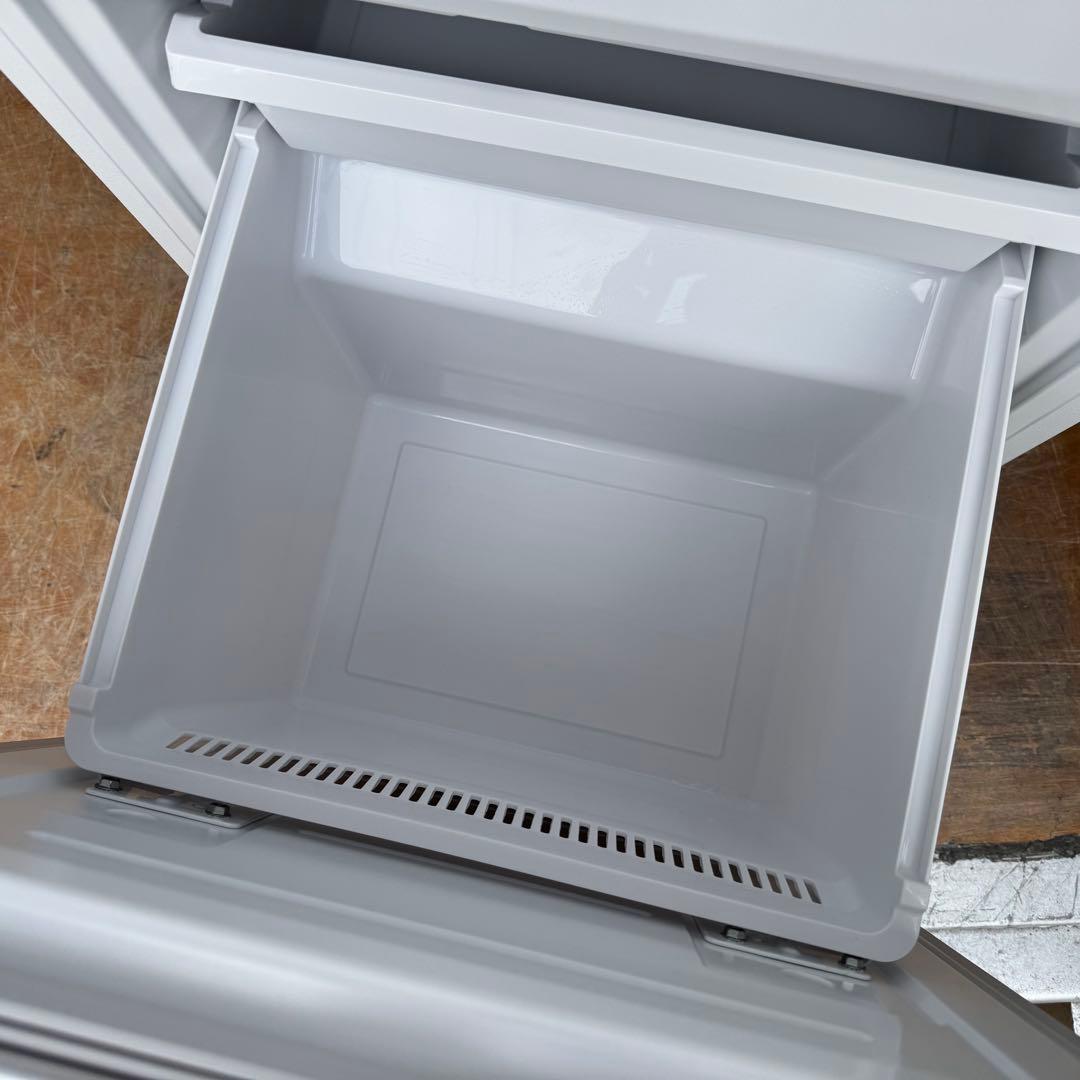 C7616★2023年製★未使用に近い★アクア　冷蔵庫　大型200L 自動霜取り