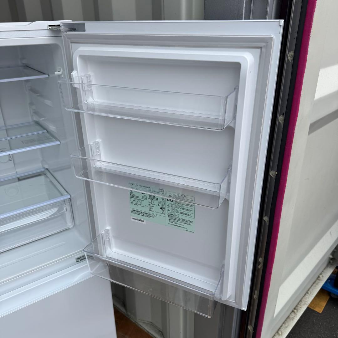 C7616★2023年製★未使用に近い★アクア　冷蔵庫　大型200L 自動霜取り