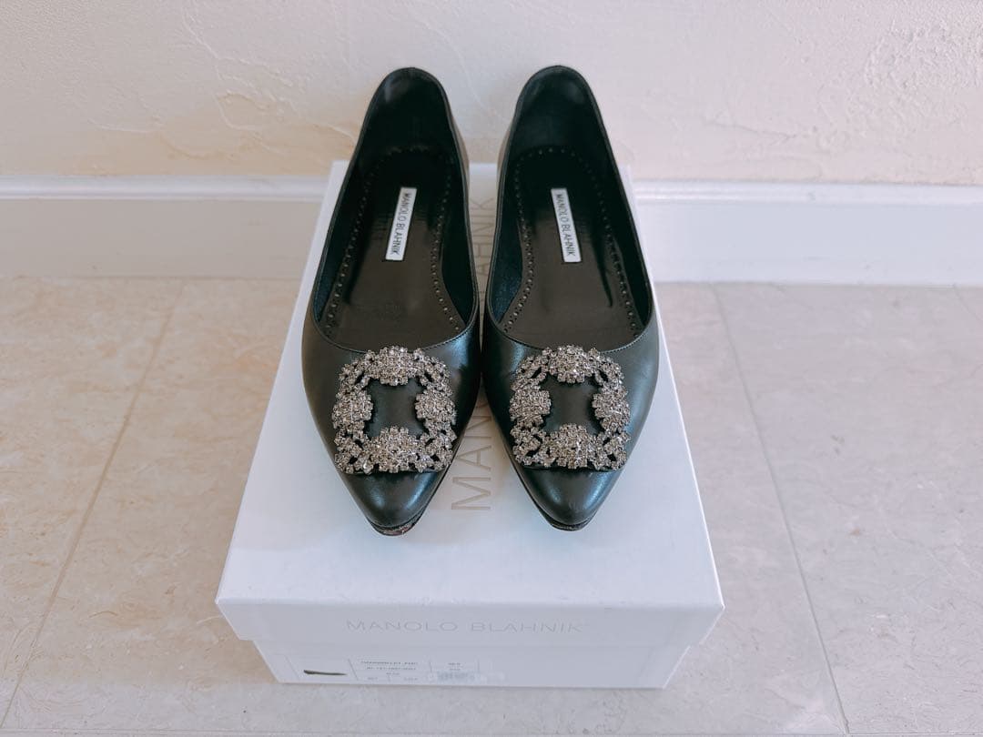 ★マノロブラニク MANOLO BLAHNIK ハンギシ カーフ 36.5★