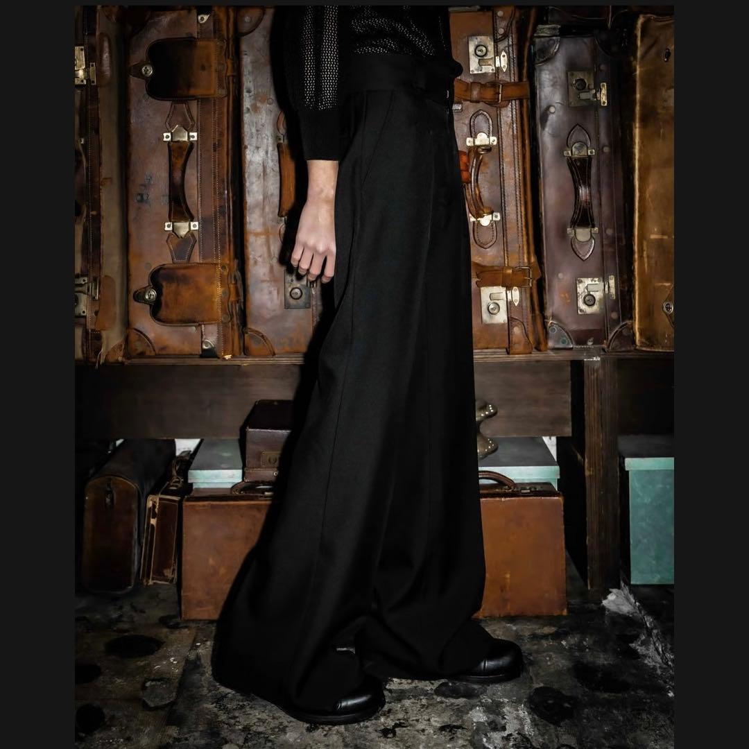 パンツ SHIKITARI PINTUCK MEGA FLARE SLACKS