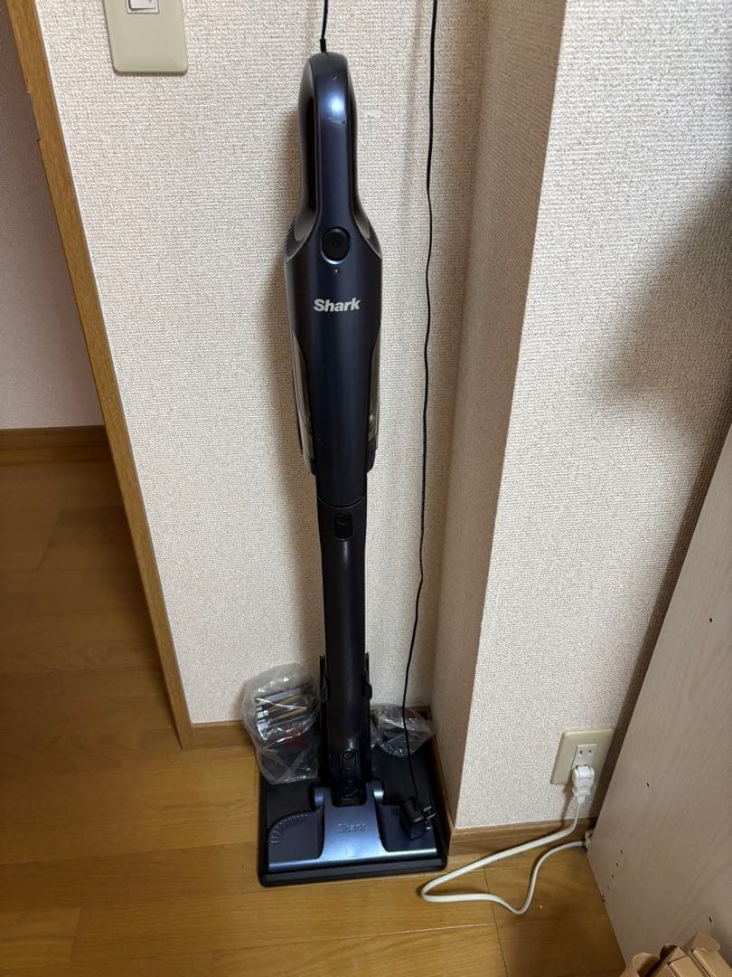 【週末特価】Shark シャーク スティッククリーナー オプションパーツ付き